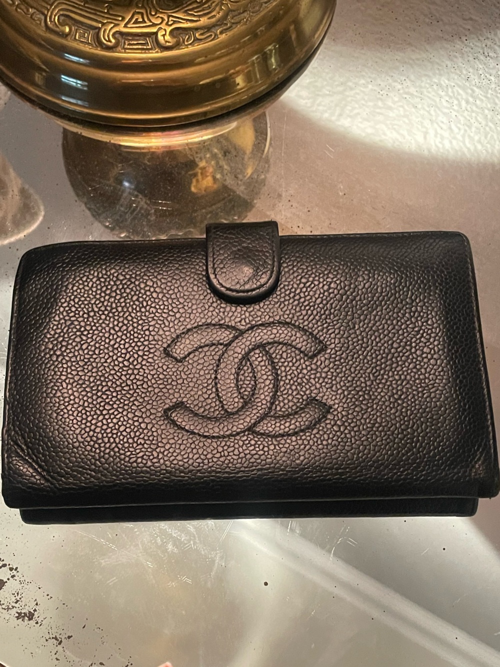 CHANEL Black leather Caviar CC Logo timeless wallet vintage kisslock